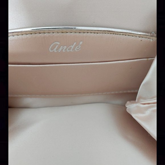 Vintage 60s MCM Ande Small Clutch in Silver Lame, Excellent Condition - Picture 4 of 5